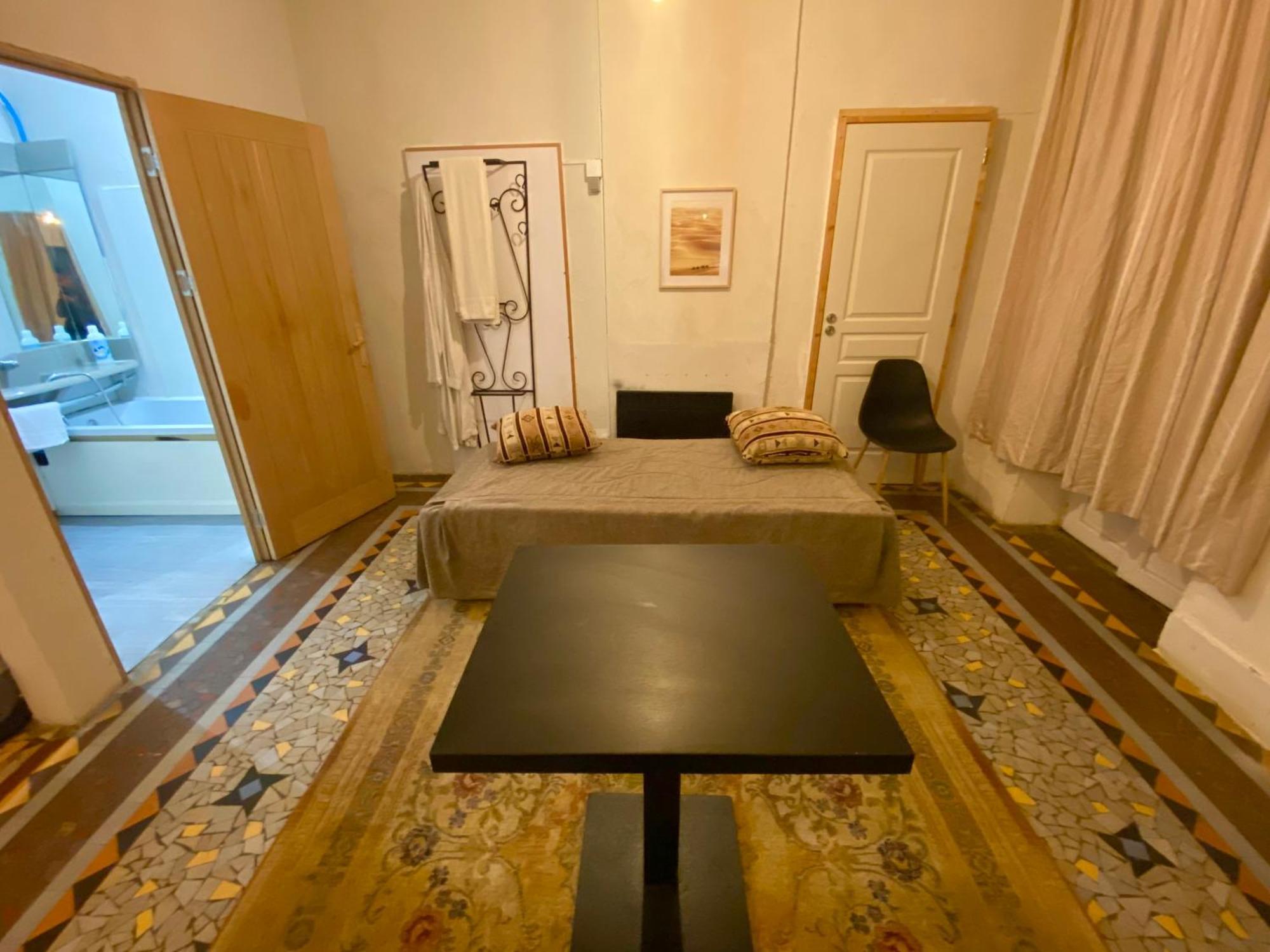 Chambres Zohra Centre Ville Decize Eksteriør bilde